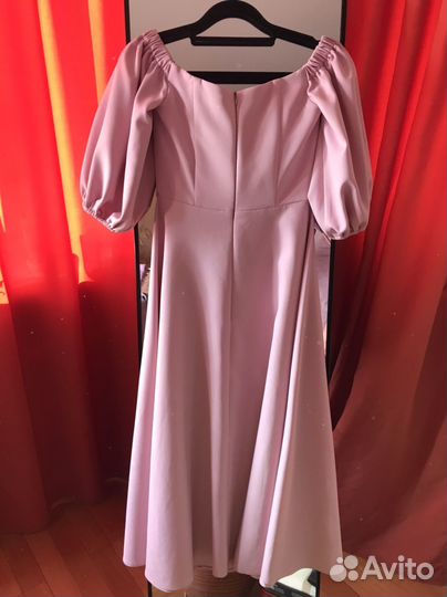 Платье нарядное