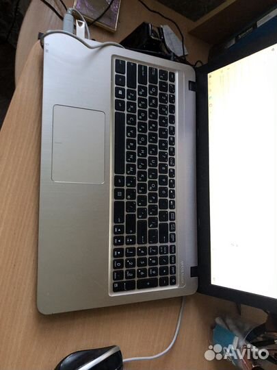 Ноутбук Asus X540LJ