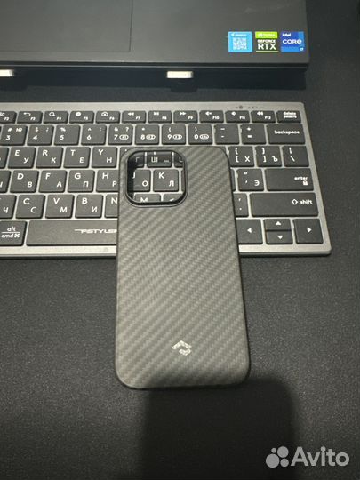 Чехол на iPhone 14 pro pitaka