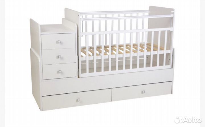 Детская кроватка трансформер с маятником и комодом