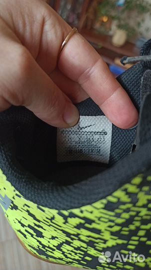 Футбольные бутсы nike