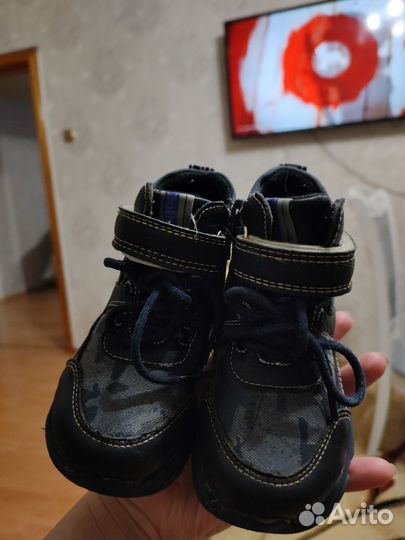Ботинки демисезонные на мальчика 23
