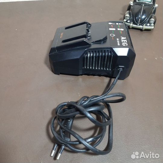 Зарядное устройство AEG AL1214G