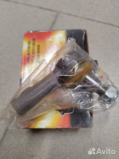 Наконечник рулевой тяги,прав Isuzu Trooper