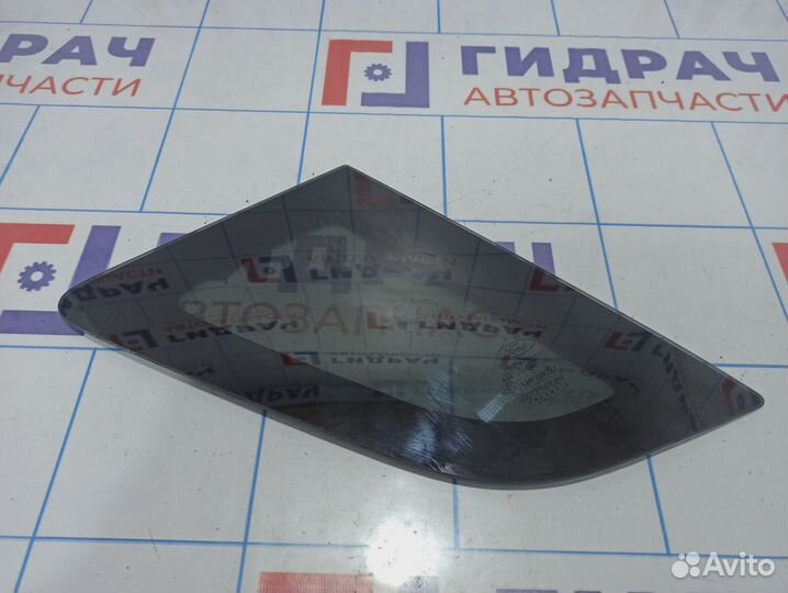 Стекло кузовное глухое левое Ford EcoSport 1894593