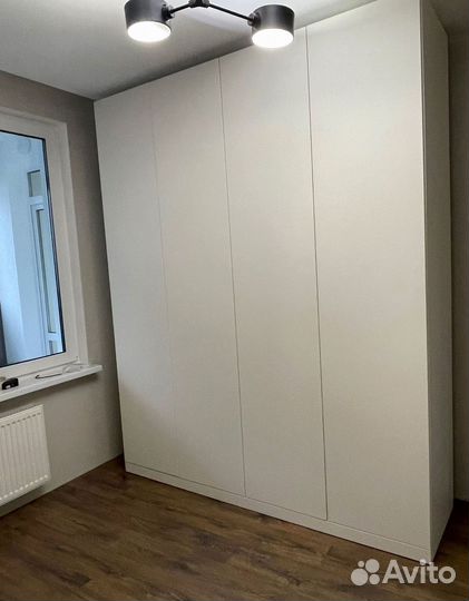 Шкаф на заказ купе распашные