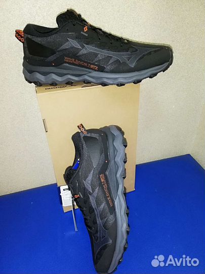 Мужские кроссовки Mizuno