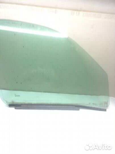 Стекло двери переднее правое Renault Kangoo 1 1.4
