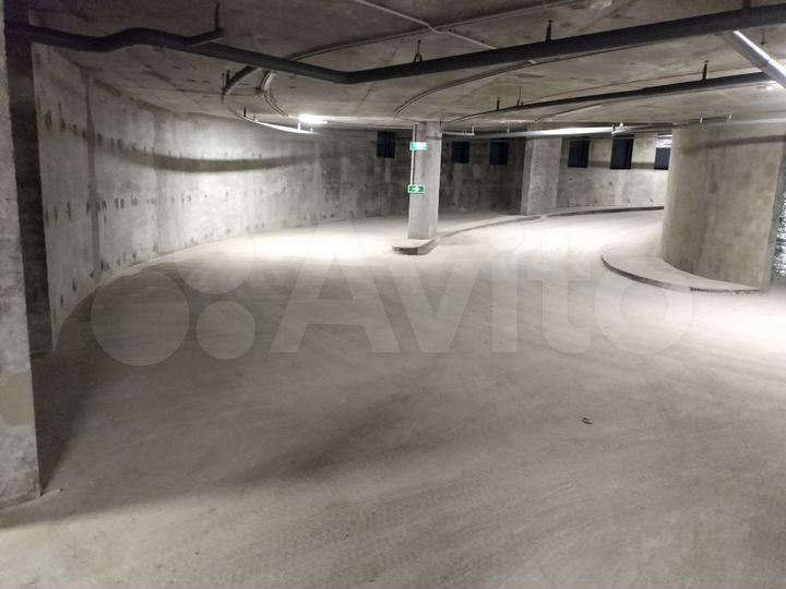 Машиноместо, 14 м²