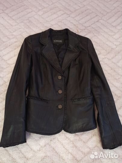 Кожаный пиджак женский