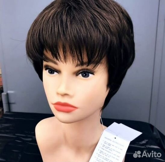 Парик женский короткий