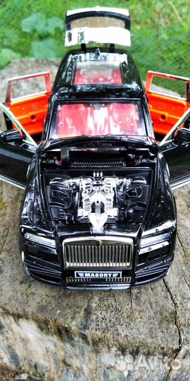 Rolls-Royce Cullinan /машинка из металла