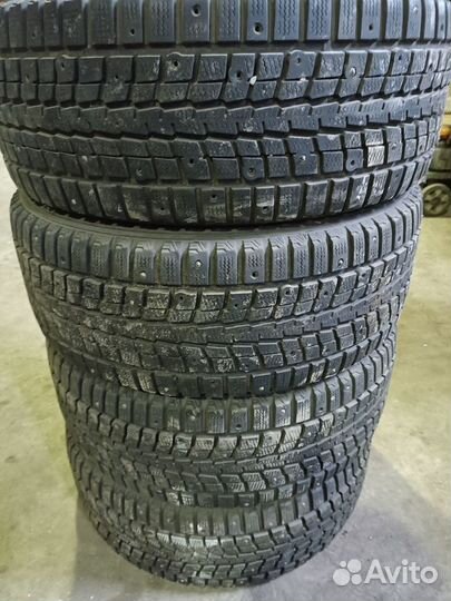 Dunlop SP Winter Ice 01 205/55 R16