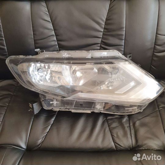 Фара правая Nissan X-Treil T32 2020г,в