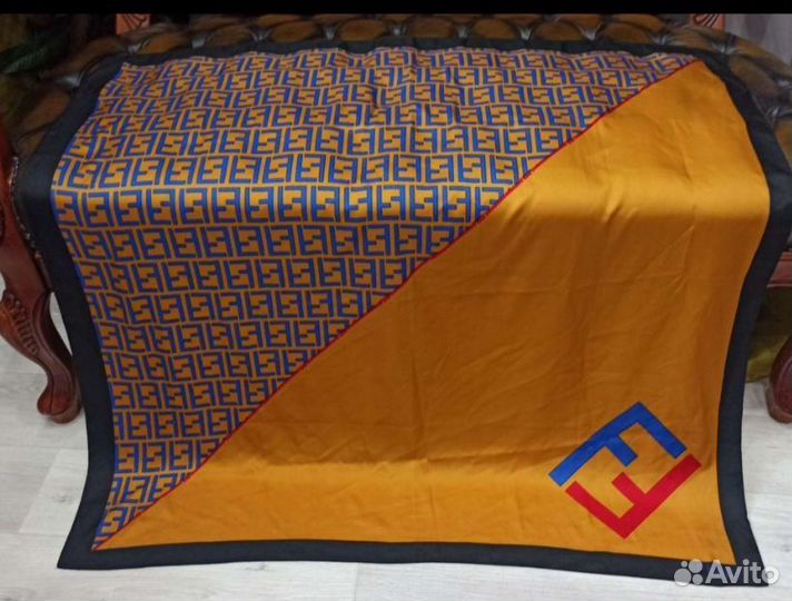 Шелковый платок fendi 1.00cm монограмма