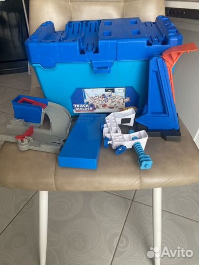 Продам трек Hot Wheels в ящике
