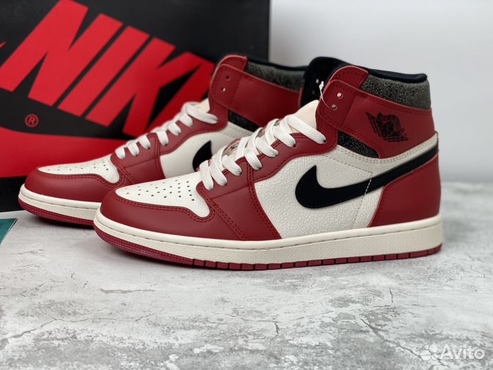 Air Jordan 1 Retro High OG Chicago Lost & Found