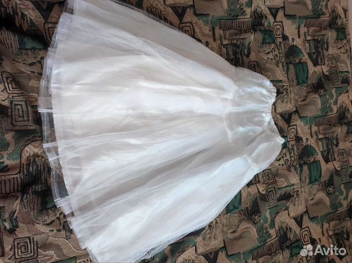 Платье праздничное