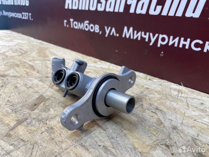 Главный тормозной цилиндр Renault Logan