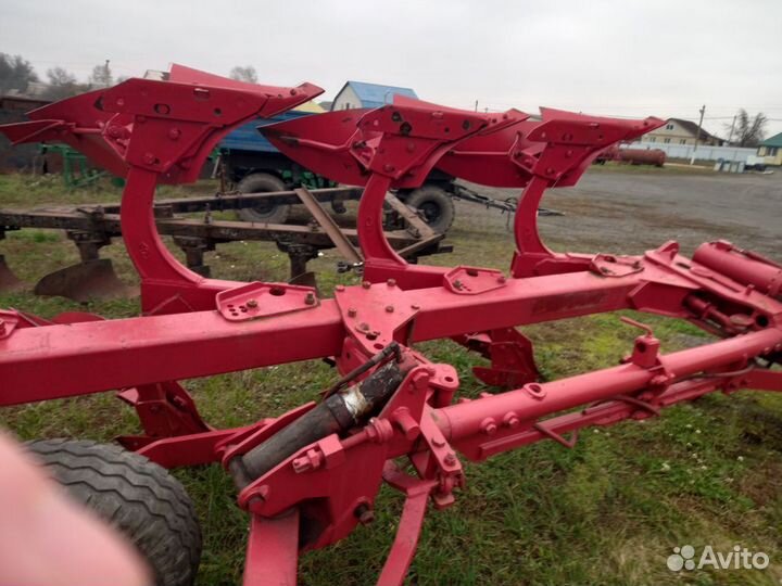 Плуг Gregoire Besson 5-9 корп. (SP 9), 2009