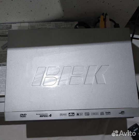 Видиомагнитофон и dvd плеер