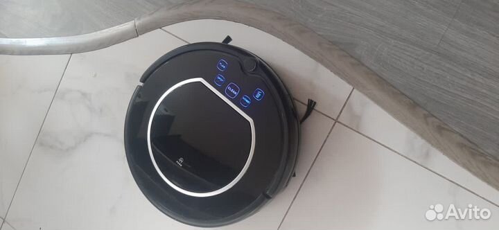 Робот пылесос panda x500