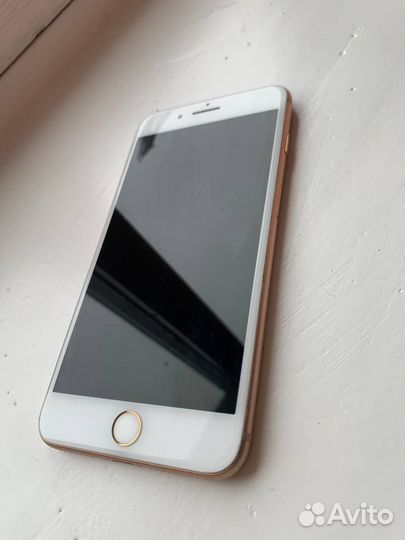 iPhone 8 Plus, 64 ГБ