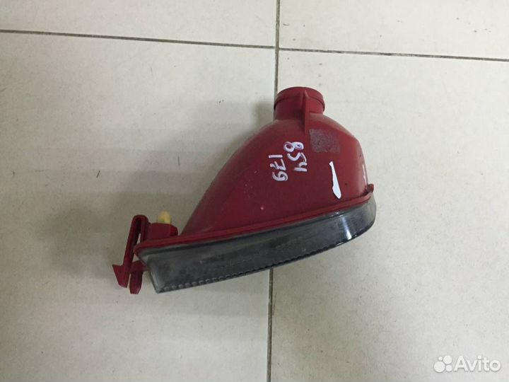 Фонарь задний в бампер правый Citroen C4 2005-2011