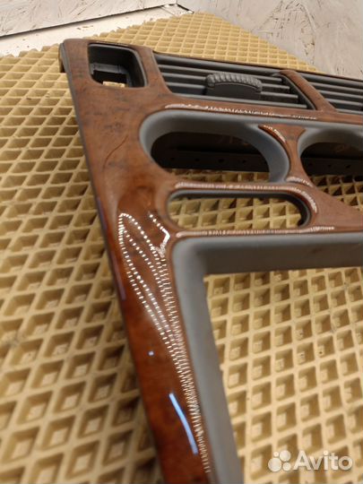 Рамка магнитолы Honda HR-V