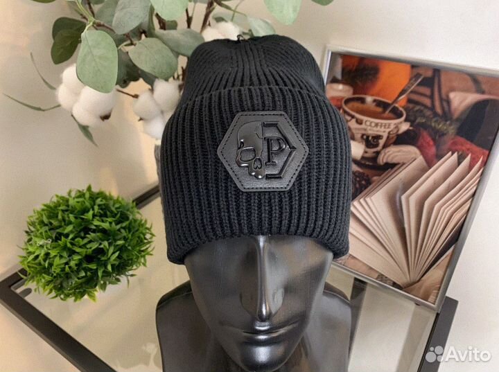 Шапка Philipp Plein с металлическим черепом