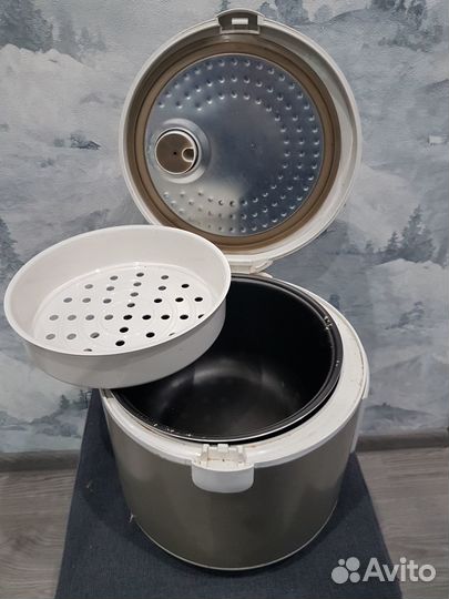 Мультиварка Redmond RMC-4503