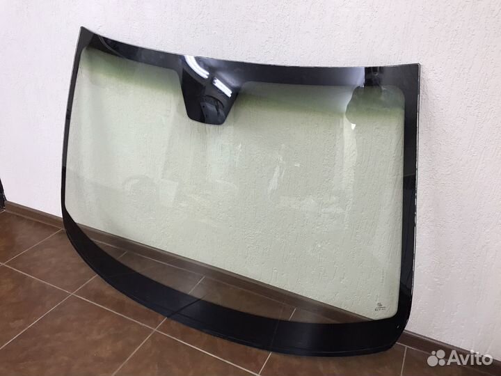 Лобовое стекло Лада Веста