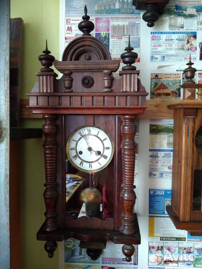 Старинные настенные часы с боем германия