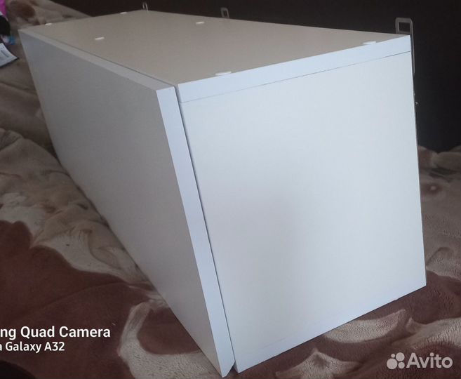 Полка навесная новая