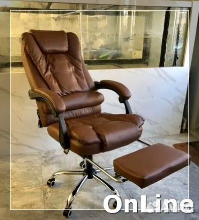 Офисное компьютерное кресло руководителя