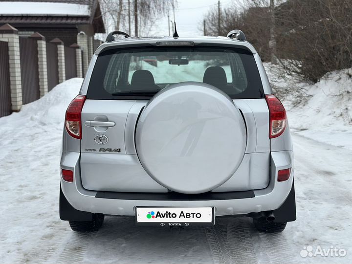 Toyota RAV4 2.0 AT, 2008, 198 000 км
