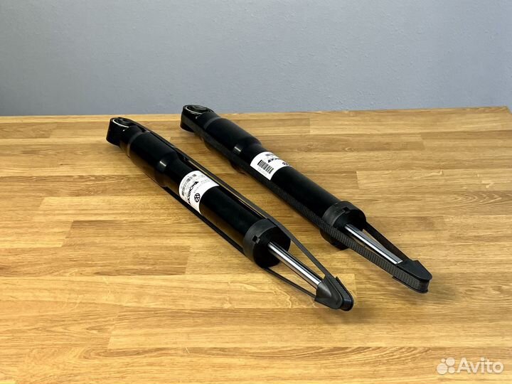 Амортизатор задней подвески VAG Комплект гарантия