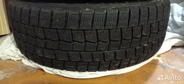 Dunlop Winter Maxx 215/65 R16 98T