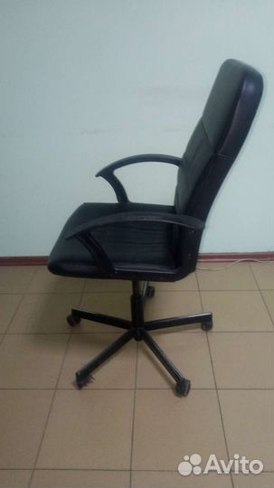 Офисное кресло бу