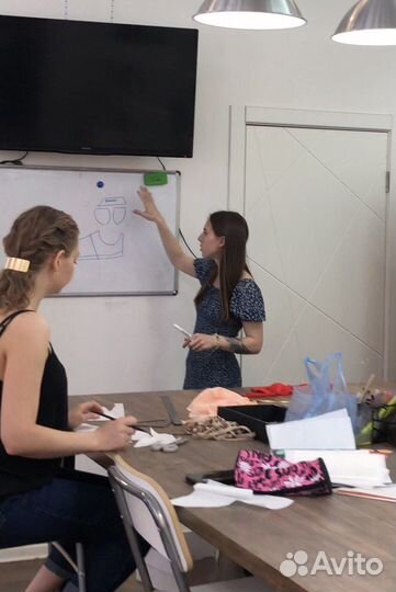 Преподаватель шитья, конструирования одежды