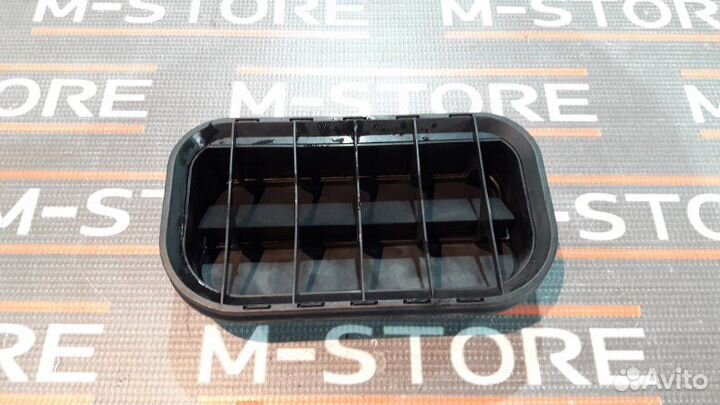 Решетка вентиляционная задняя правая Porsche