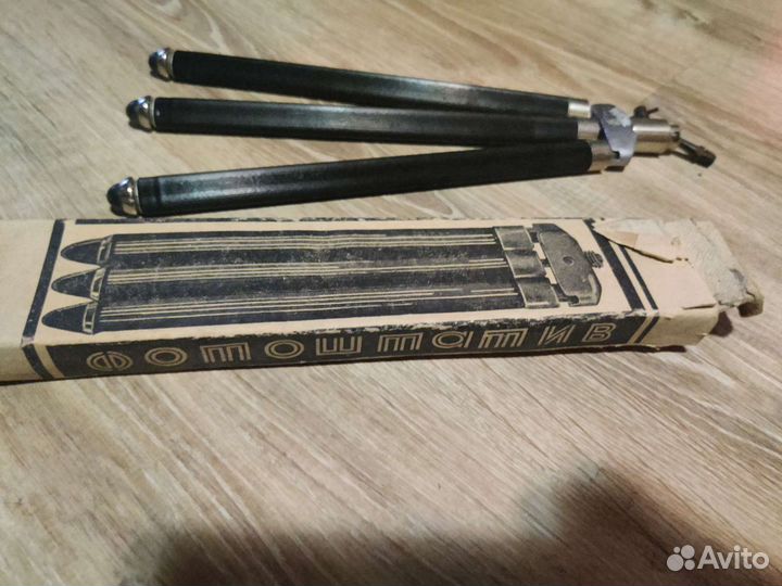 Штатив для фотоаппарата