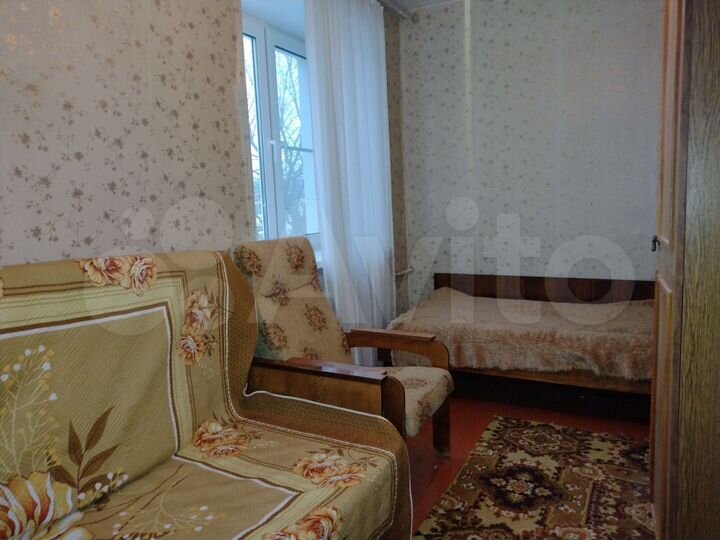 2-к. квартира, 42 м², 4/4 эт.