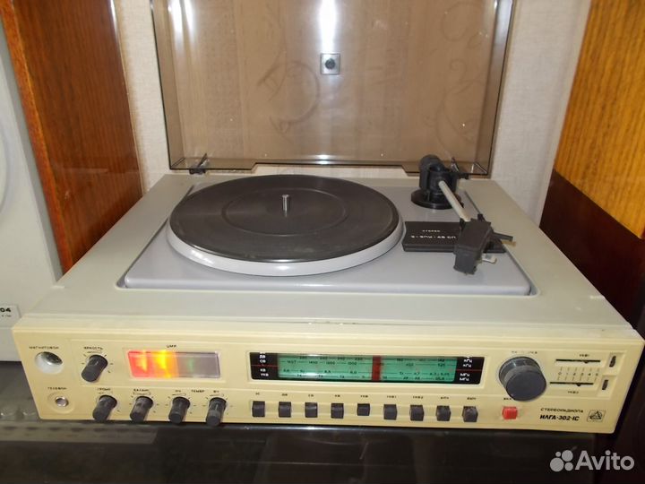 Радиола VEF radio, Илга-302-1С