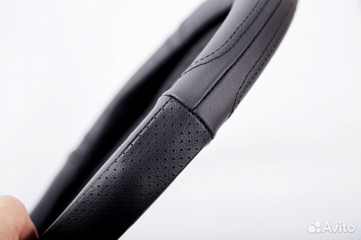 Оплетка на руль из кожи