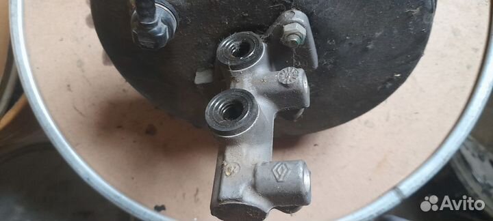 Вакуумный усилитель тормозов Logan 1 Sandero 1