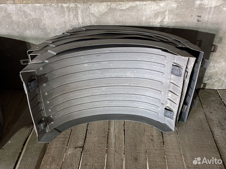 Крыло ведущей оси mercedes actros