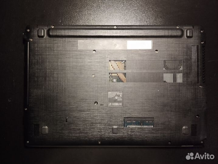 Ноутбук Acer E5-573G-31Y4