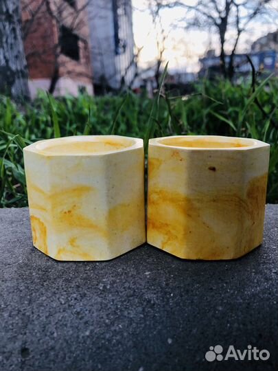 Мраморно-желтые гипсовые подсвечники 2 шт