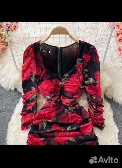 Платье новое